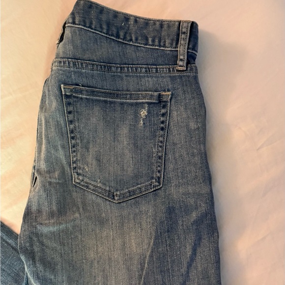 Brand New GAP Women's Wash Classic Straight Blue Jeans - Picture 9 of 9